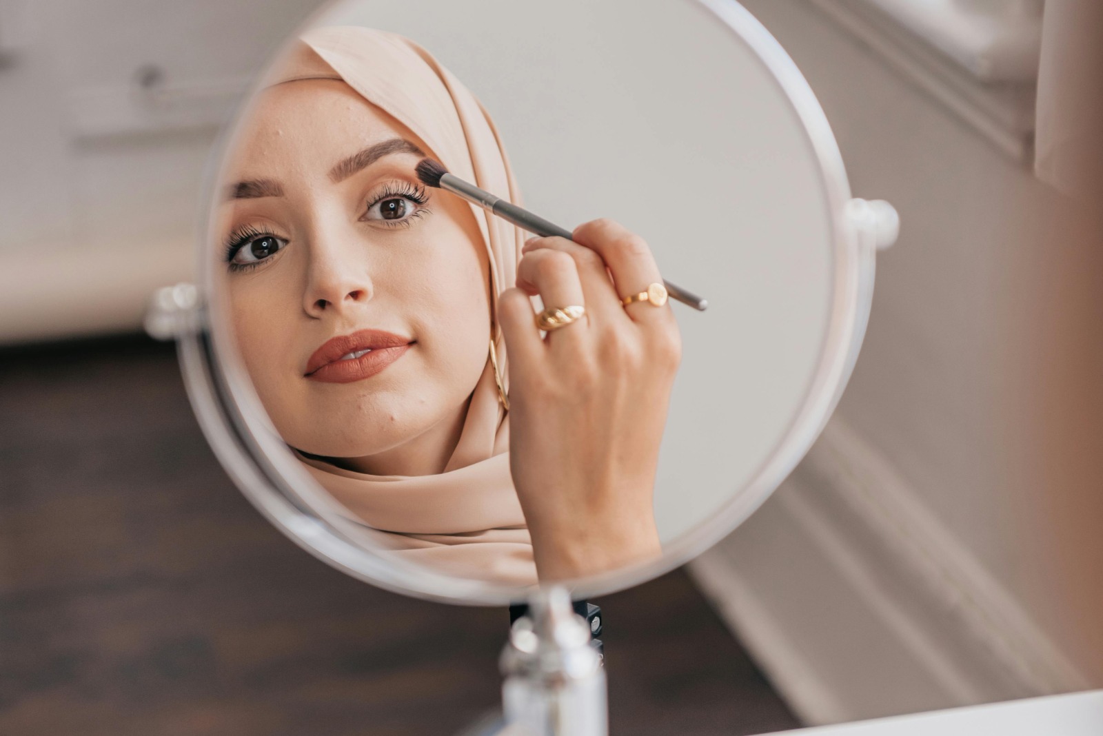 Make Up Waterproof: Penghalang Wudu yang Sering Diremehkan